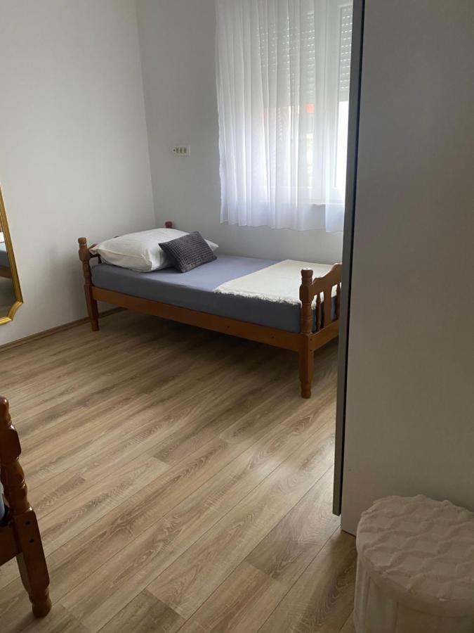 Three Bedroom Apartment Between Trogir And Split Kaštela Εξωτερικό φωτογραφία