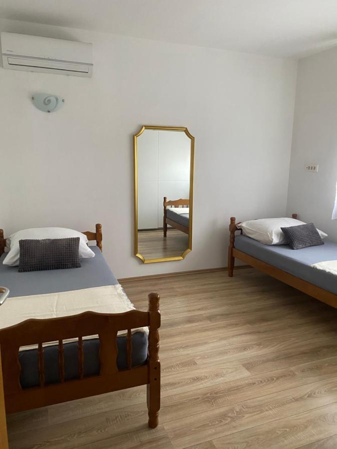 Three Bedroom Apartment Between Trogir And Split Kaštela Εξωτερικό φωτογραφία