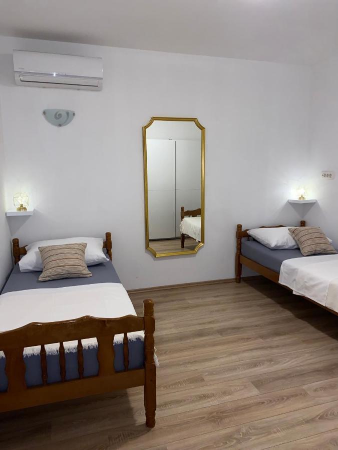 Three Bedroom Apartment Between Trogir And Split Kaštela Εξωτερικό φωτογραφία